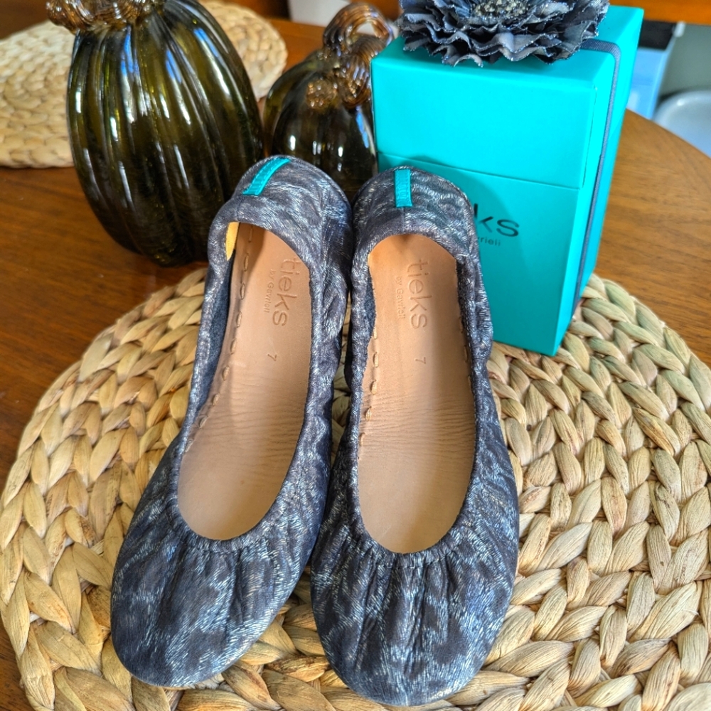 Black leopard tieks **limited edition**
